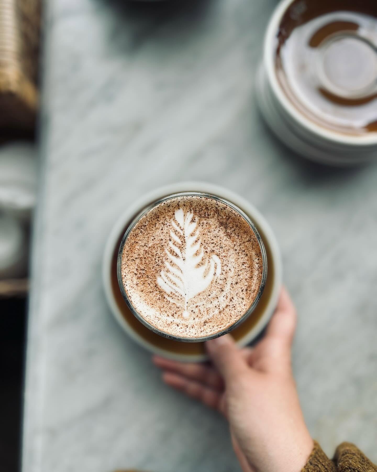 Latte með listaverki